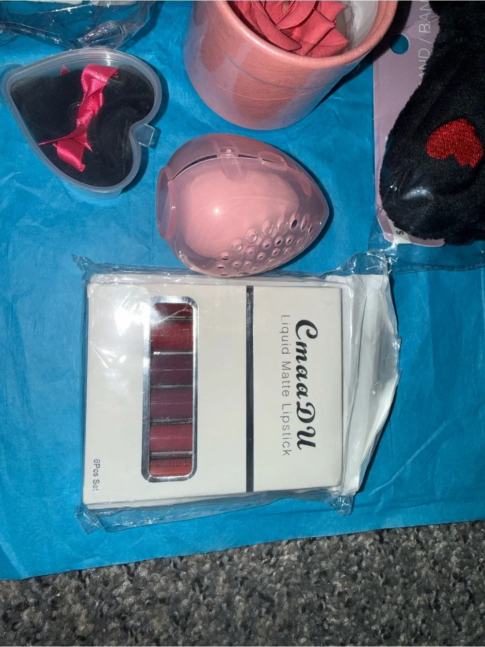 Makeup accessories set / perfect for a gift set
